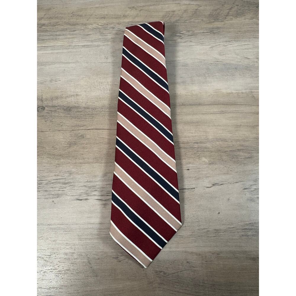 Givenchy Gentlemen Paris Polyester Silk Red Diagonal Stripe Men's Vintage Tie‎